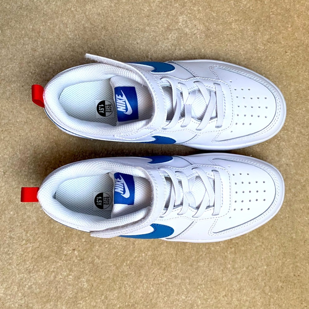 Boys Sz 1.5 Nike Court Borough Low 2